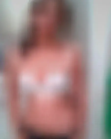 Clea, 24 Jahre — sextreffen in Bogenhausen